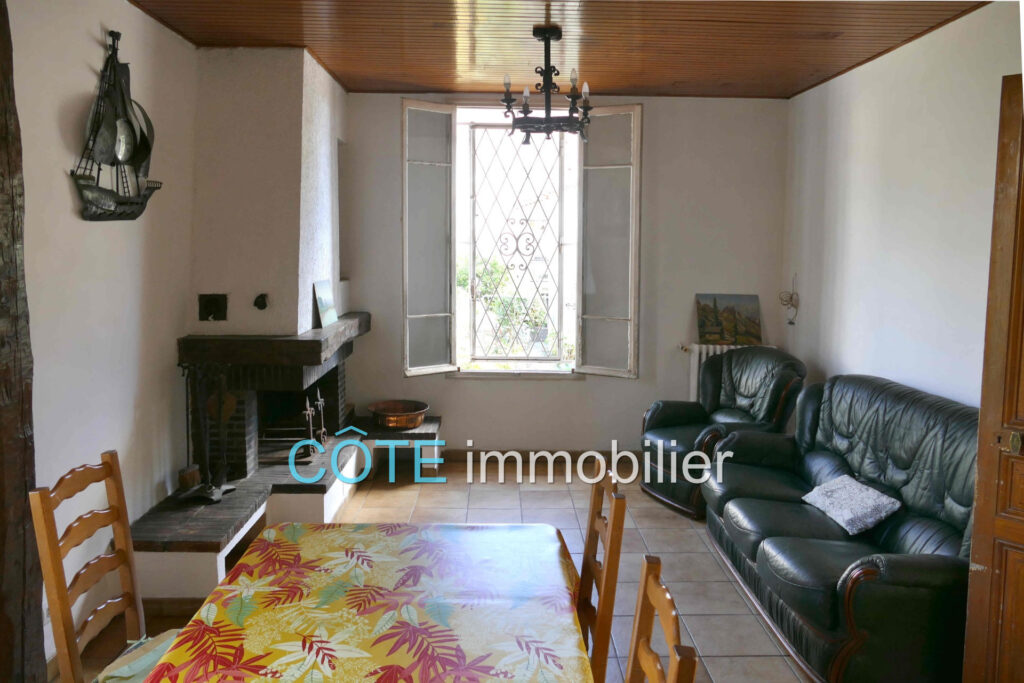 vente maison 6 Pièce(s) – 6 pièces – 4 chambres – 160.00 m²