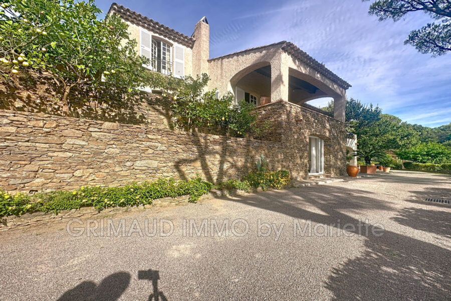 Maison à vendre à Grimaud