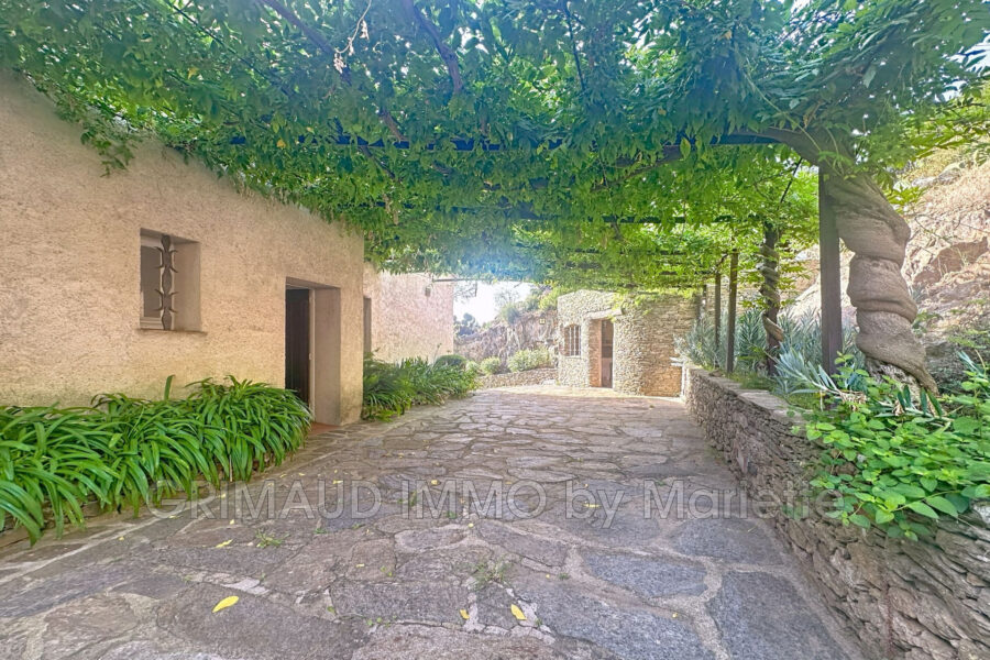 Maison à vendre à Grimaud