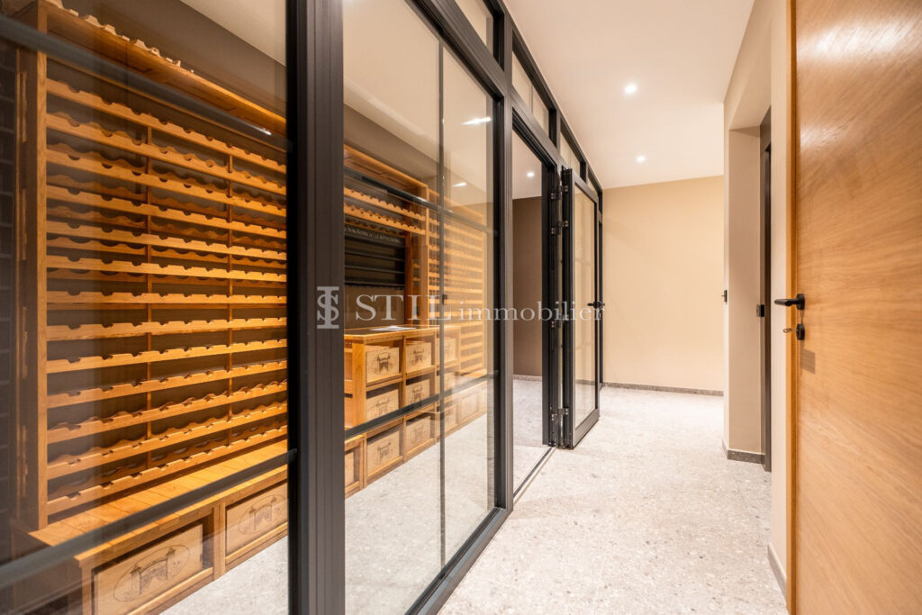 vente villa 7 Pièce(s) – 7 pièces – 5 chambres – 4  – 350.00 m²