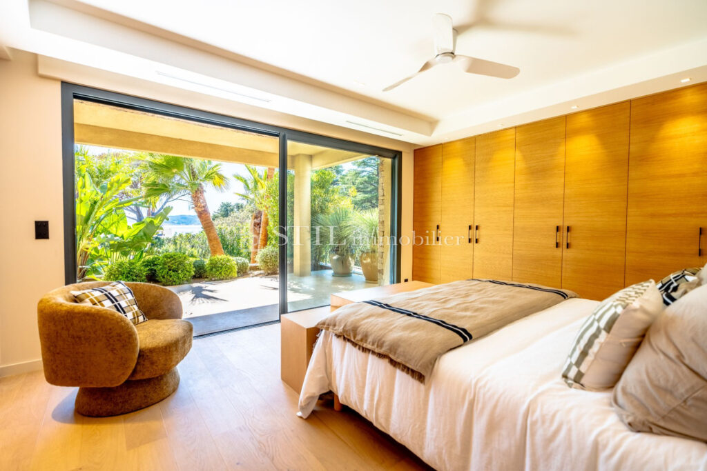 vente villa 7 Pièce(s) – 7 pièces – 5 chambres – 4  – 350.00 m²