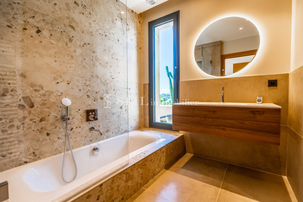 vente villa 7 Pièce(s) – 7 pièces – 5 chambres – 4  – 350.00 m²