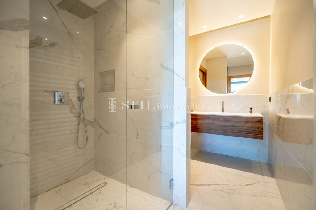 vente villa 7 Pièce(s) – 7 pièces – 5 chambres – 4  – 350.00 m²