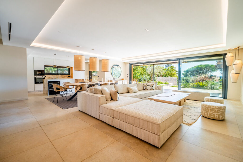 vente villa 7 Pièce(s) – 7 pièces – 5 chambres – 4  – 350.00 m²