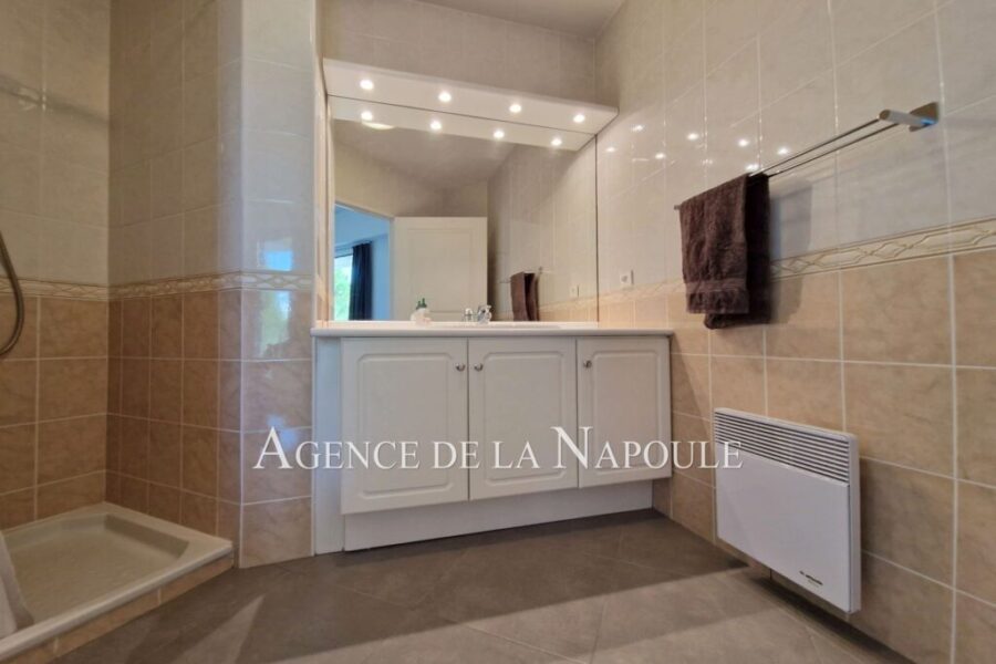 Appartement à vendre à Mandelieu-la-napoule
