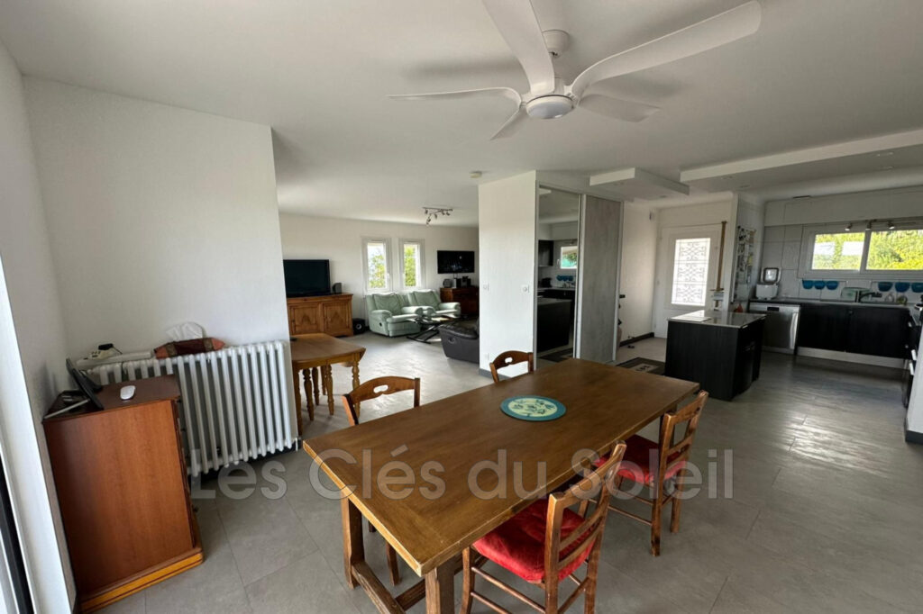 vente villa 9 Pièce(s) – 9 pièces – 5 chambres – 180.00 m²