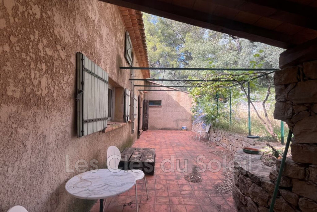 vente maison 6 Pièce(s) – 6 pièces – 4 chambres – 180.00 m²