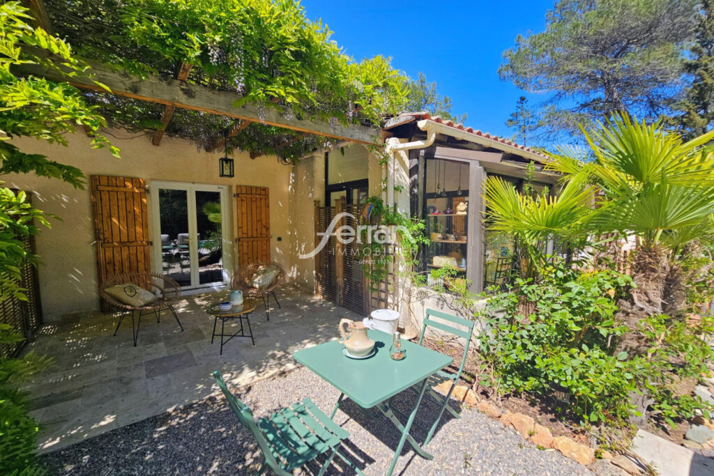 A VENDRE MAISON FAMILIALE DE 200 M² EN PLEINE NATURE AVEC APPA – 7 pièces – 5 chambres – 200.00 m²