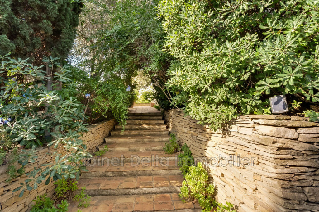 Quartier Plaine du Roy – NR pièces – 2 chambres – 95.00 m²