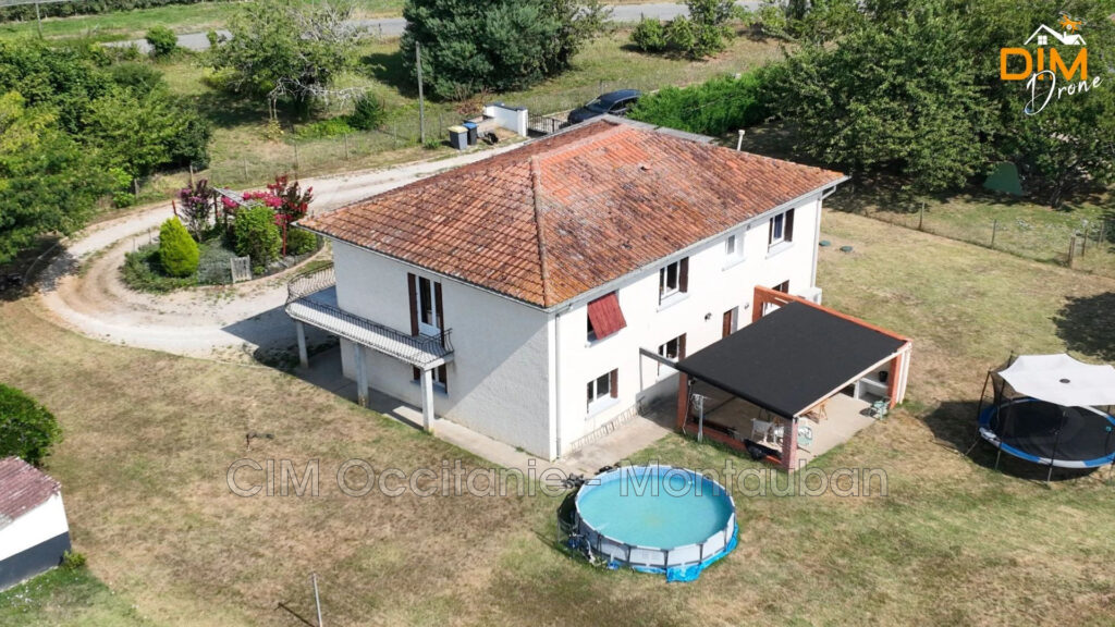 vente maison – NR pièces – 5 chambres – 200.00 m²