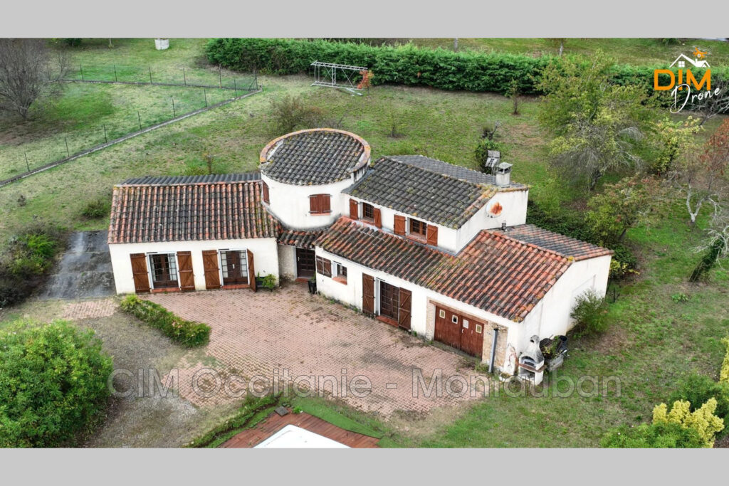 vente maison – NR pièces – 3 chambres – 148.00 m²