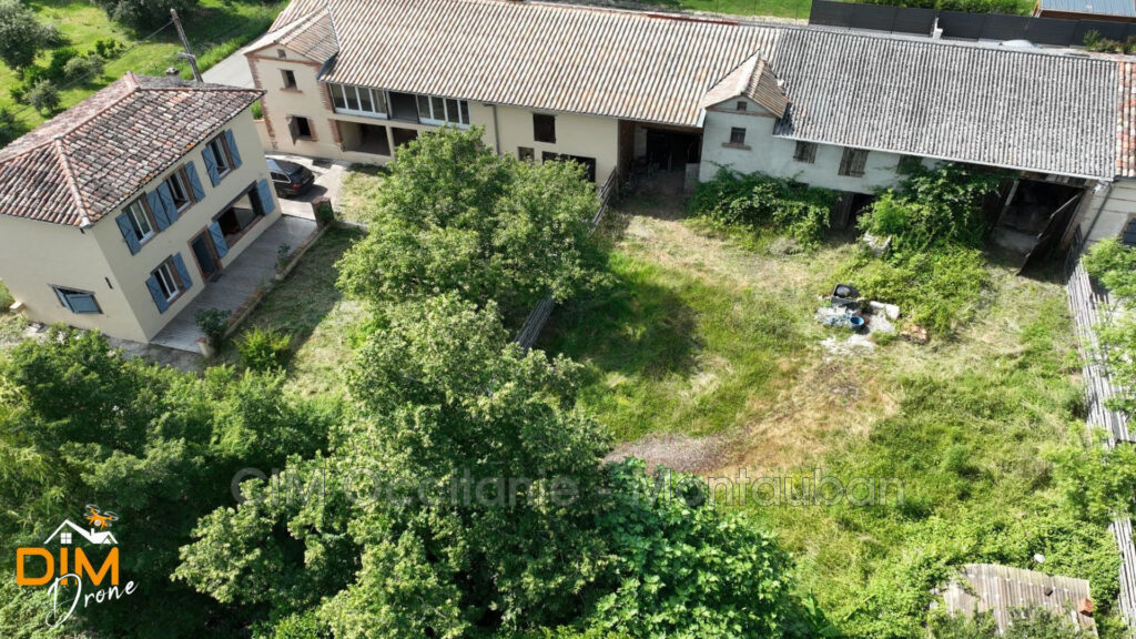 vente maison 10 Pièce(s) – 10 pièces – 2 chambres – 1555.00 m²