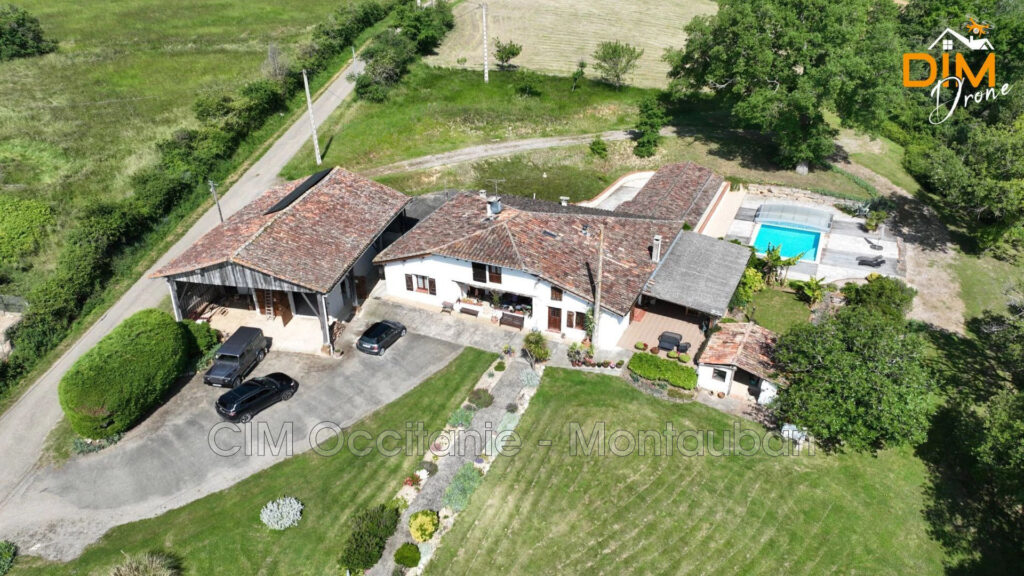 vente Gîtes 8 Pièce(s) – 8 pièces – 8 chambres – 275.00 m²