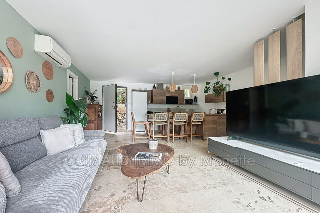 Maison avec piscine et jardin privé  3 chambres, belles prest – 4 pièces – 3 chambres – 78.60 m²