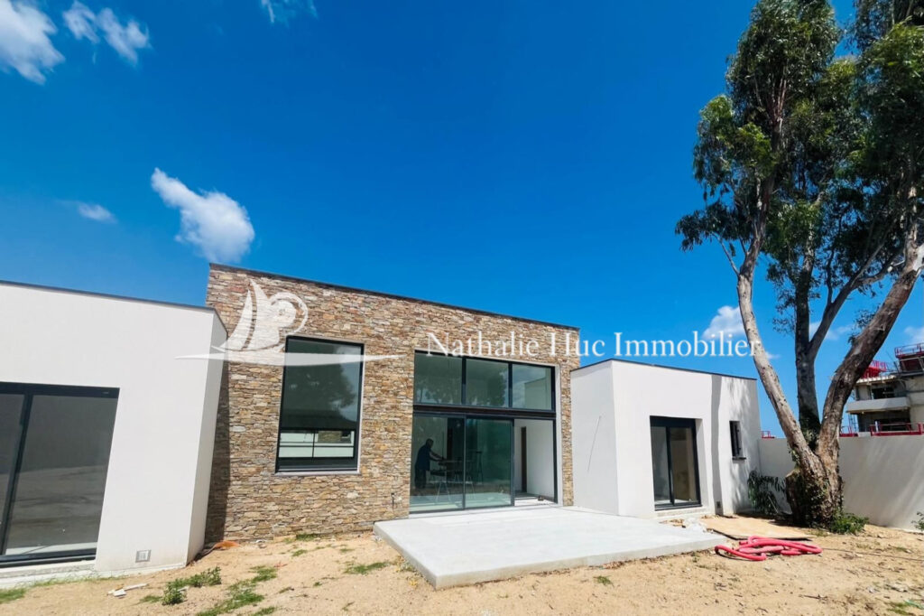 vente villa contemporaine 4 Pièce(s) – 4 pièces – 3 chambres – 110.94 m²