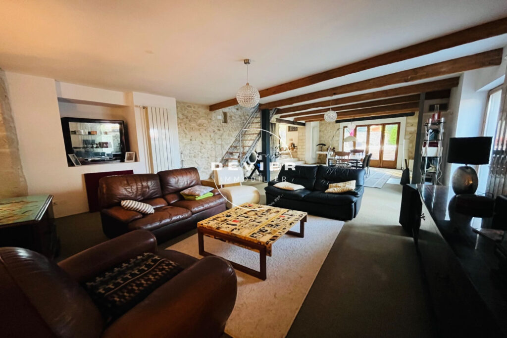 vente maison de caractère 7 Pièce(s) – 7 pièces – 5 chambres – 4  – 307.00 m²