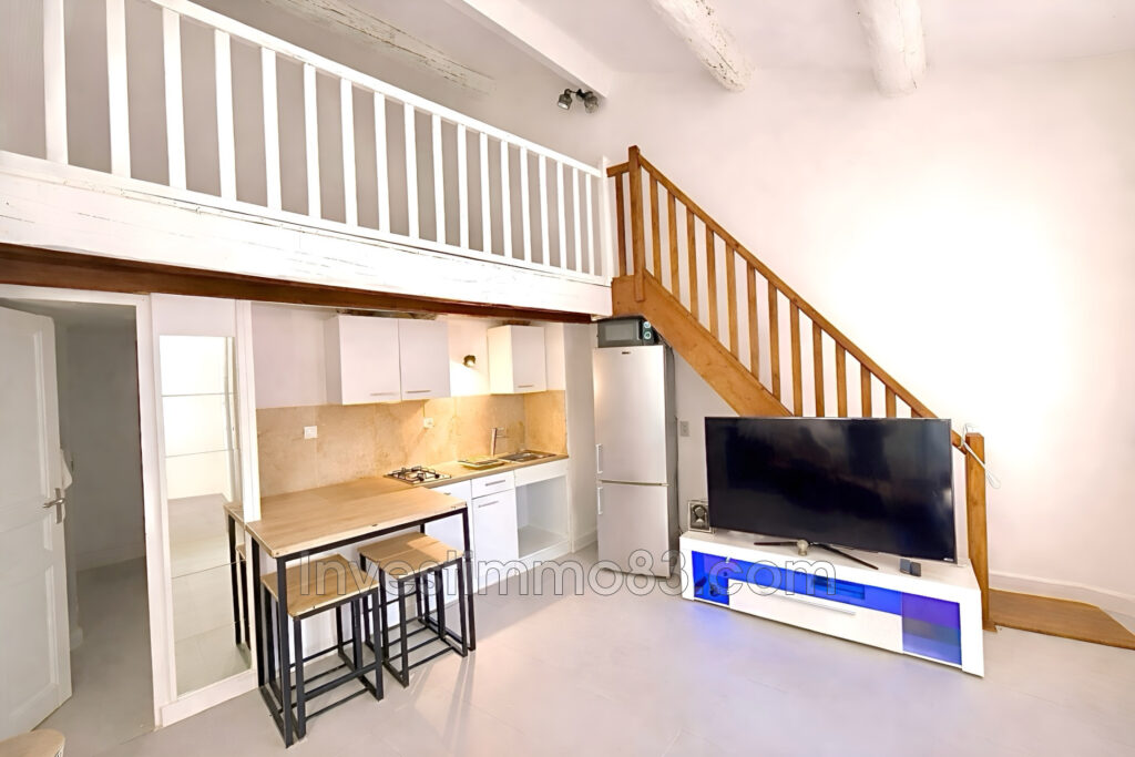 Au coeur de MARTIGUES, dans le quartier de JONQUIÈRES. Apparte – 2 pièces – 1 chambre – 35.00 m²