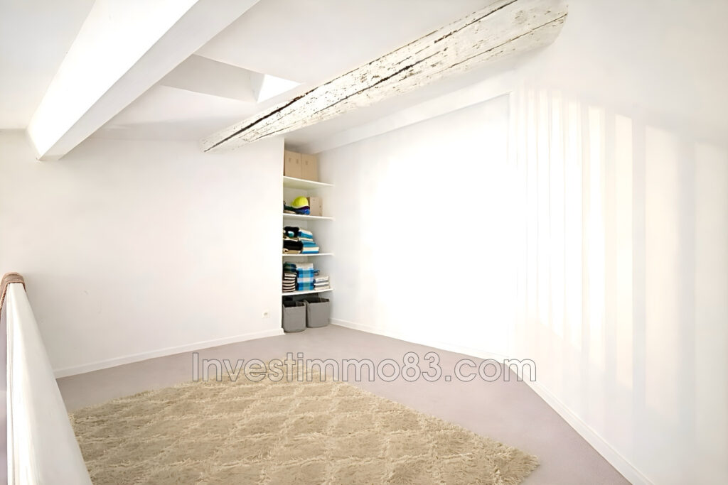 Au coeur de MARTIGUES, dans le quartier de JONQUIÈRES. Apparte – 2 pièces – 1 chambre – 35.00 m²