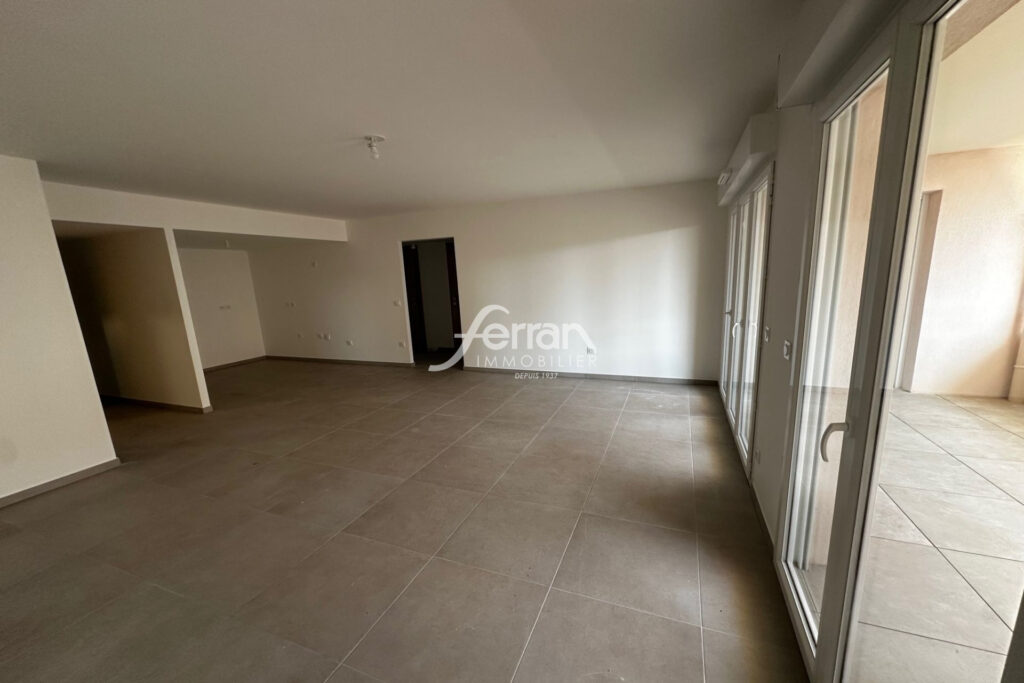 À Draguignan, dans une résidence neuve, livraison prévue 1er t – 3 pièces – 2 chambres – 75.84 m²