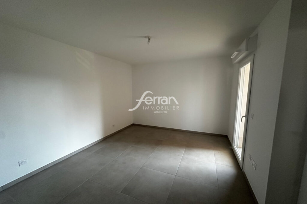 À Draguignan, dans une résidence neuve, livraison prévue 1er t – 3 pièces – 2 chambres – 75.84 m²