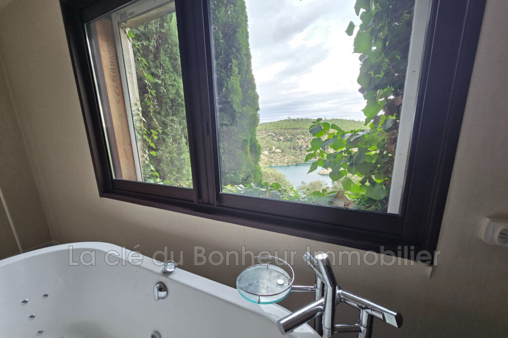 vente maison – NR pièces – 3 chambres – 130.00 m²