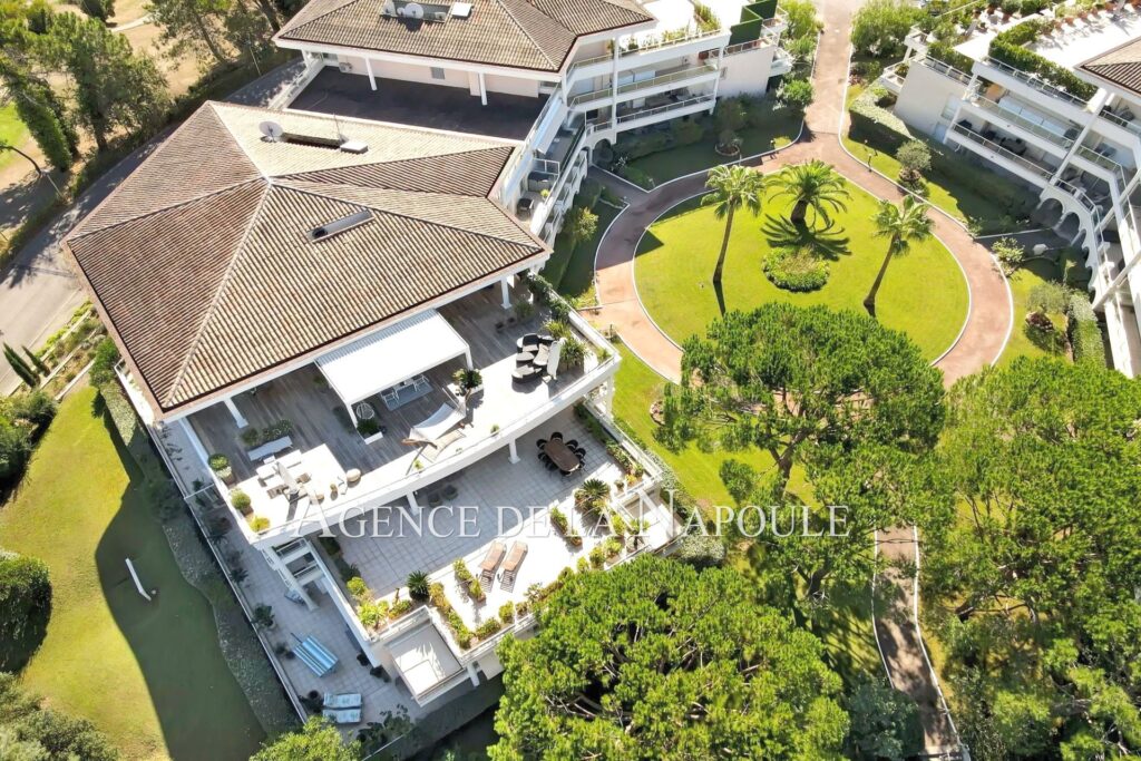 vente  4 Pièce(s) – 4 pièces – 3 chambres – 142.00 m²