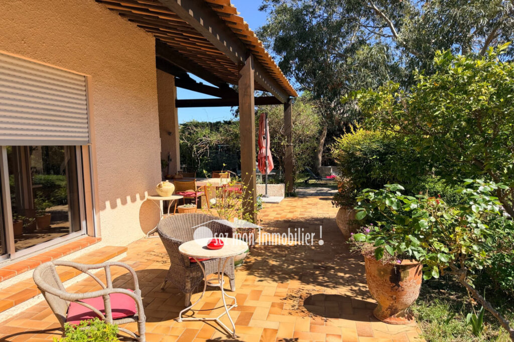 vente villa 7 Pièce(s) – 7 pièces – 5 chambres – 270.00 m²