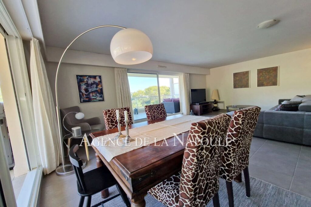 vente  4 Pièce(s) – 4 pièces – 3 chambres – 142.00 m²