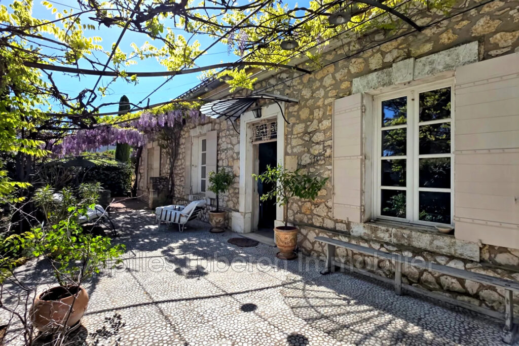 vente maison de caractère 4 Pièce(s) – 4 pièces – 3 chambres – 116.00 m²