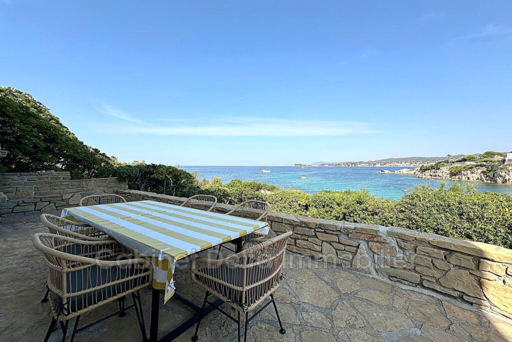 Villa Rouje Carmin (617) – 5 pièces – 4 chambres – 140.00 m²