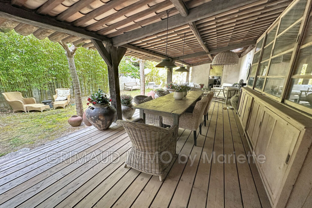 vente maison de village 9 Pièce(s) – 9 pièces – 7 chambres – 300.00 m²