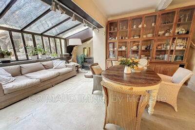 vente maison de village 9 Pièce(s) – 9 pièces – 7 chambres – 300.00 m²