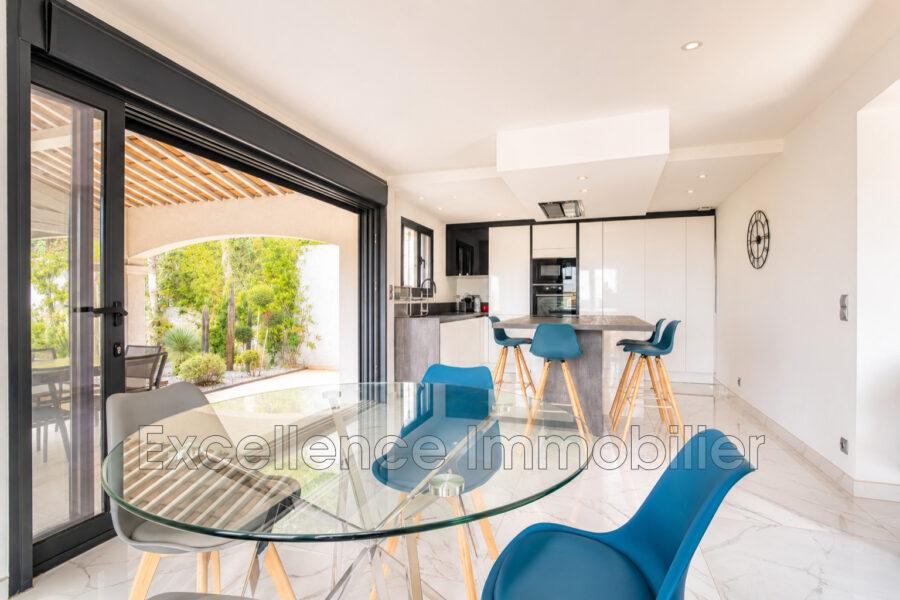 Maison à vendre à Sainte-maxime