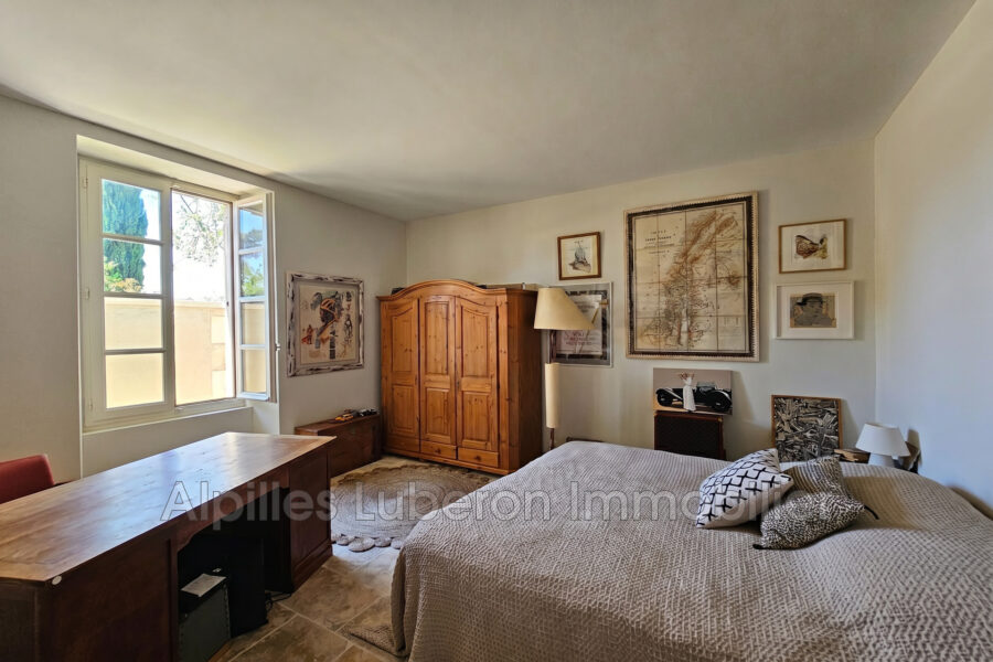 Maison à vendre à Eygalières — Vue parc — photo 12
