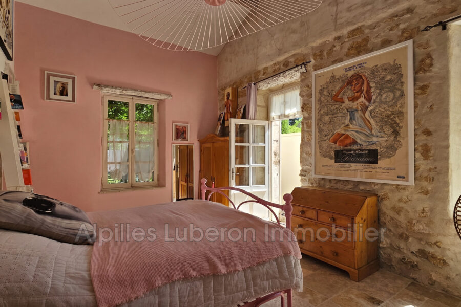 Maison à vendre à Eygalières — Vue parc — photo 16