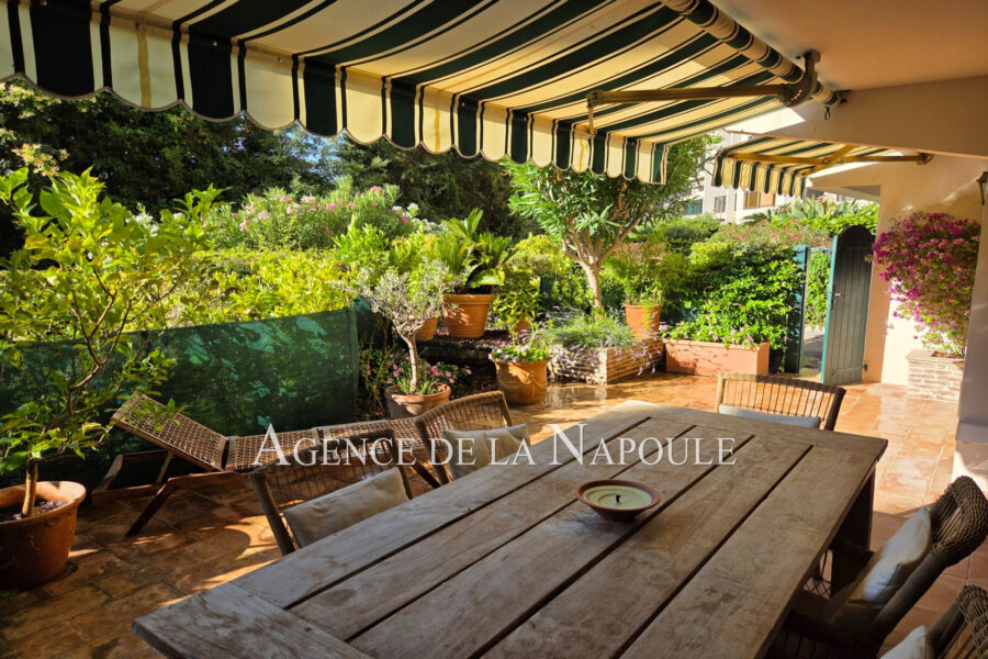 Appartement à vendre à Mandelieu-la-napoule — Vue parc — photo 6