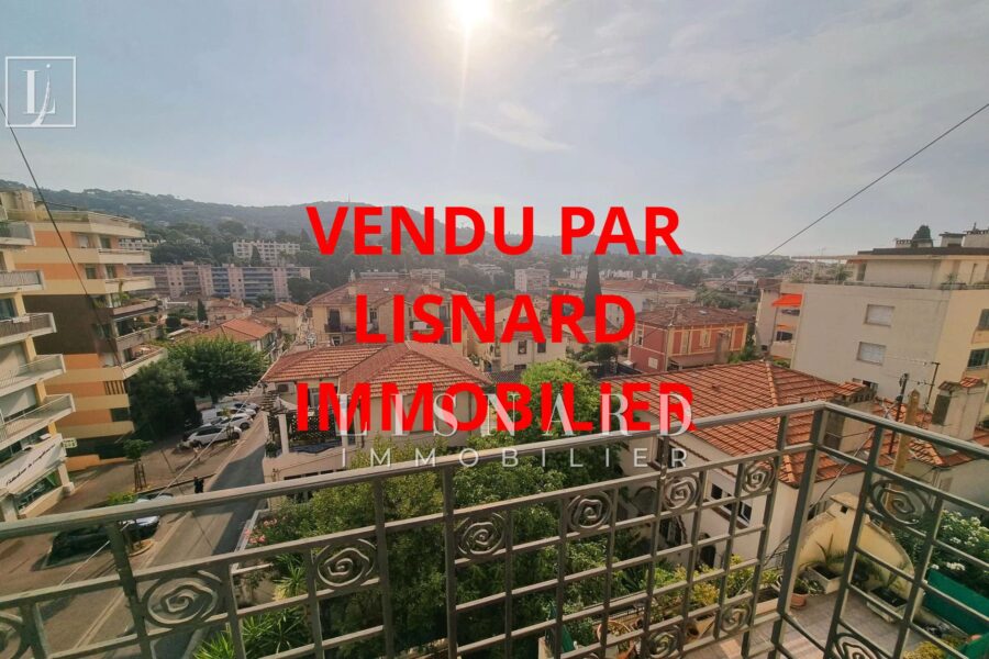 Appartement à vendre à Le Cannet — Vue montagne — photo 1