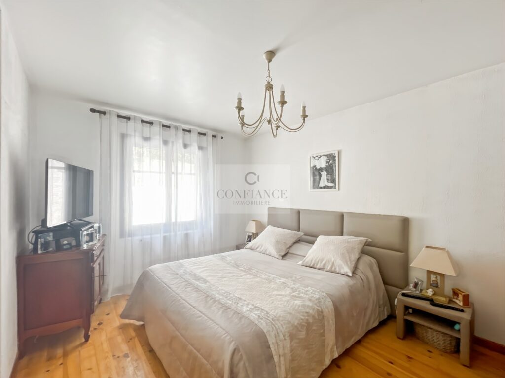 Maison – 5 pièces – 3 chambres – 148 m²