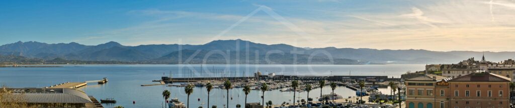 PENTHOUSE 7 PIECES D’EXCEPTION AU CŒUR D’AJACCIO – 7 pièces – 5 chambres – 322 m²