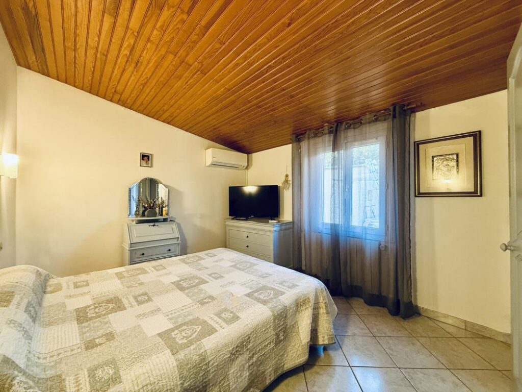 Maison familiale 5 chambres avec jardin et parking – Sarrola – 6 pièces – 5 chambres – 135 m²