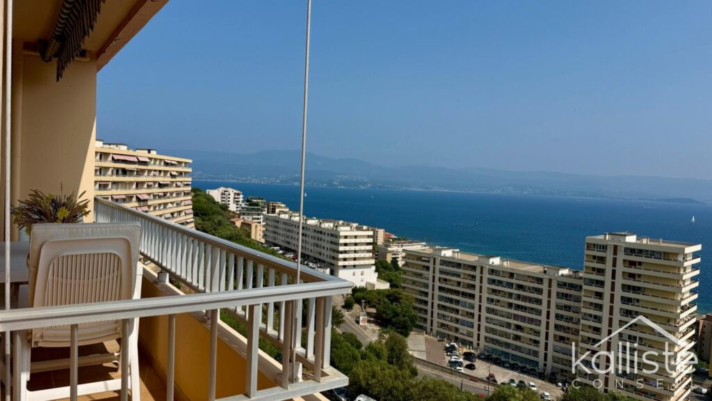 Ajaccio Sanguinaires – T3 avec terrasse, vue mer et Îles Sanguinaires – 3 pièces – 2 chambres – 78 m²