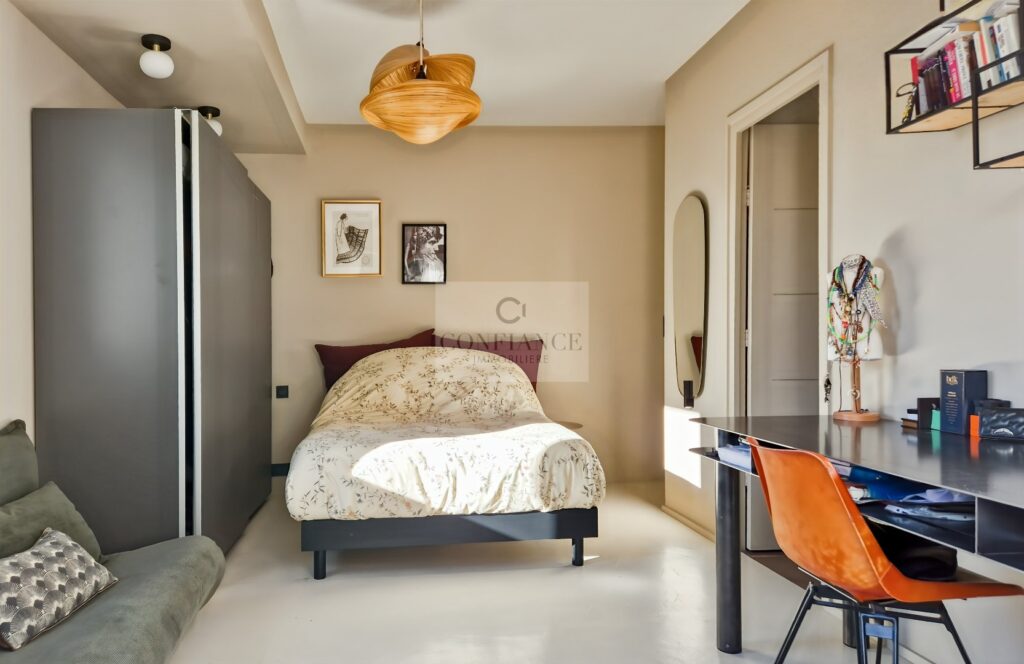 Maison – 6 pièces – 4 chambres – 193 m²