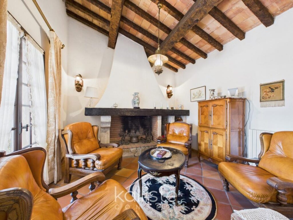 Bastelicaccia – Maison avec vue mer, studio indépendant et deux garages – 6 pièces – 4 chambres – 166 m²