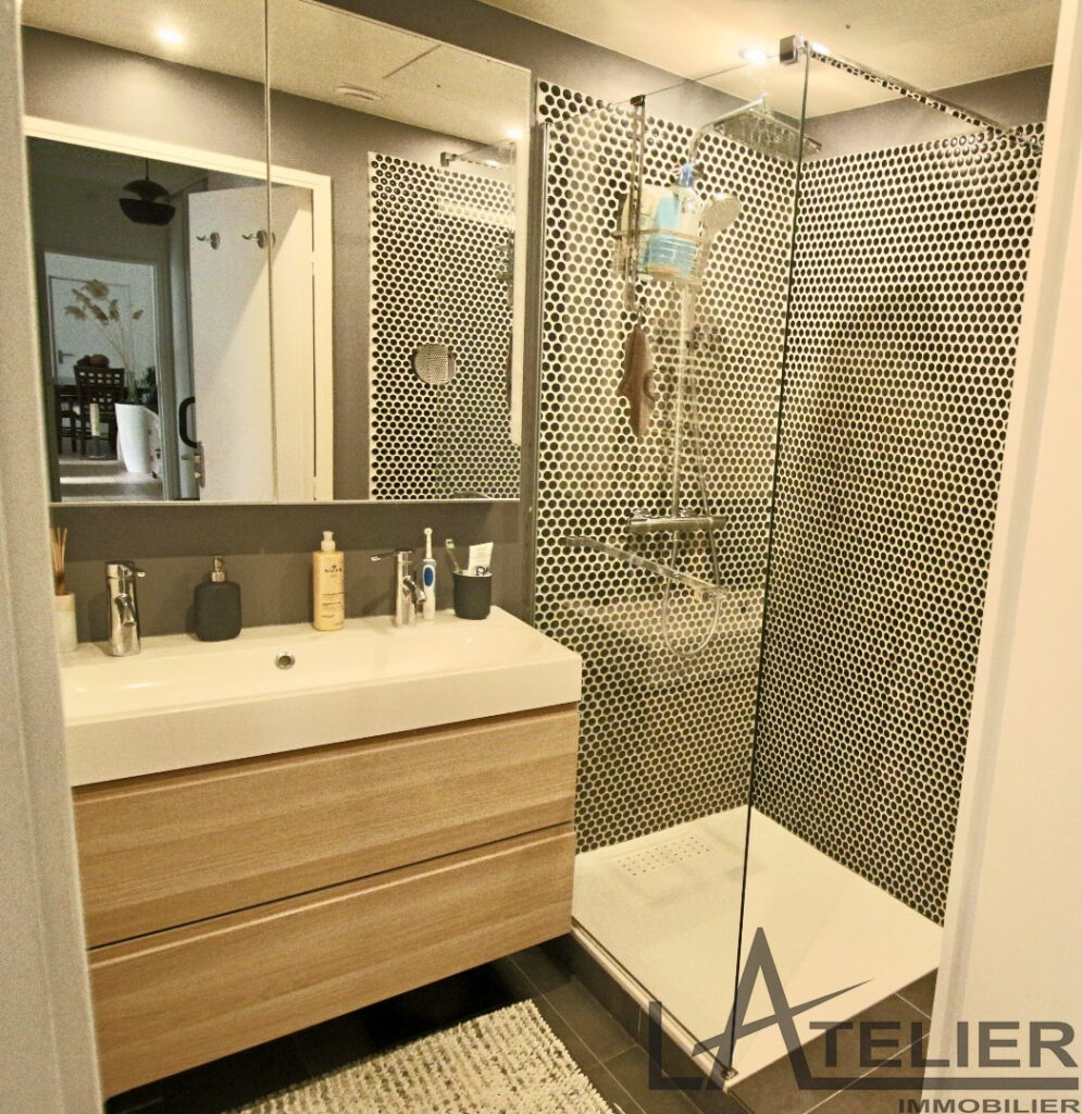 EXCLUSIVITÉ – BOULOGNE RUE TRAVERSIERE – APPARTEMENT COMME U – 4 pièces – 3 chambres – NR  – 79 m²