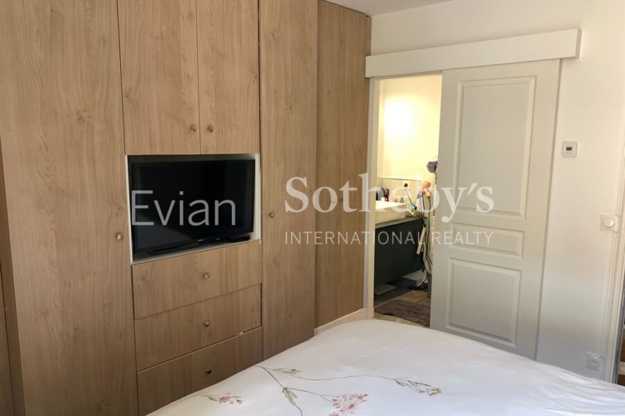 Appartement à vendre à Evian les bains — Vue sur la ville — photo 7