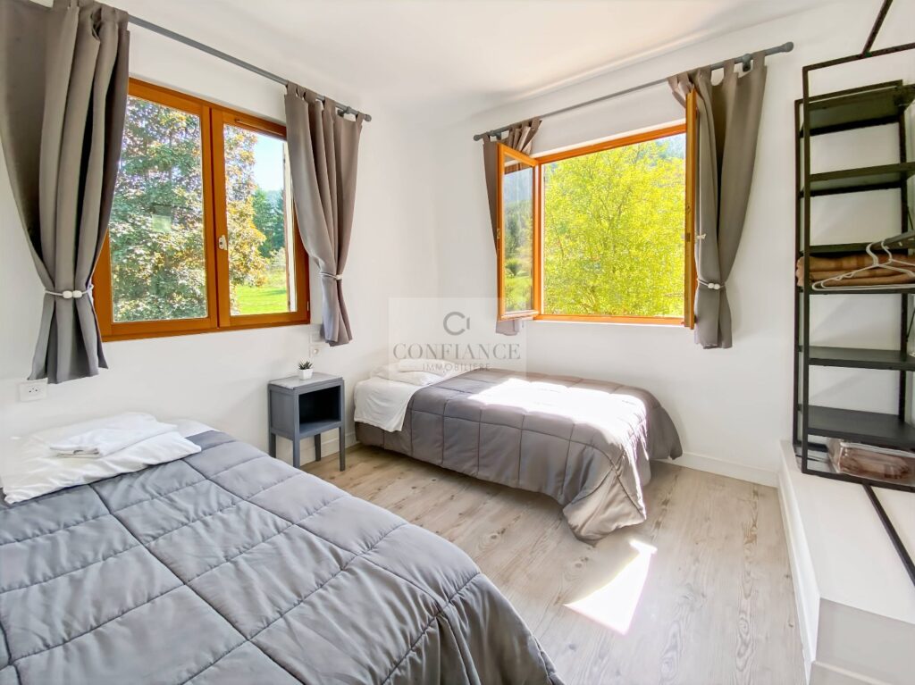 Maison et terrain – 14 pièces – 13 chambres – 10  – 400 m²