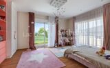 BELLE VIILA RECENTE AVEC VUE SUR LE LEMAN – 9 pièces – 5 chambres – 312 m²