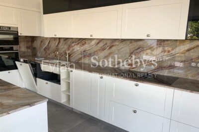 Appartement 8 pièces à Evian Les Bains – 6 pièces – 5 chambres – 282 m²