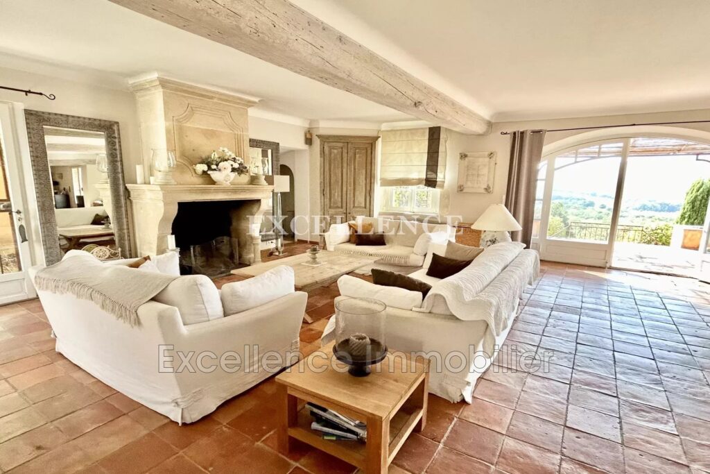 vente propriété 10 Pièce(s) – 10 pièces – 6 chambres – 300.00 m²