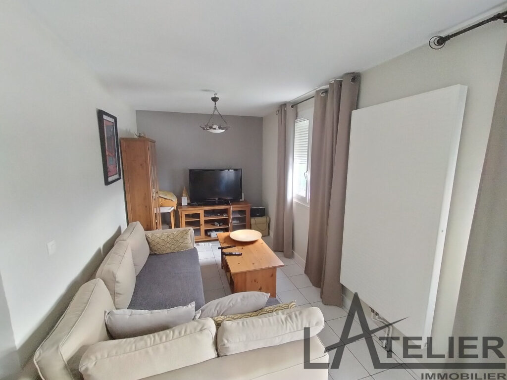 Dernier étage vue dégagée. – 4 pièces – 3 chambres – NR  – 72.79 m²